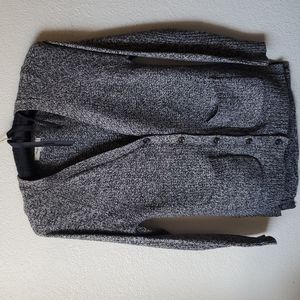 Madewell cardigan📁 high low black & white XS